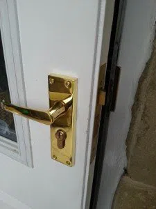 Roselle Locksmith Store Roselle, NJ 908-991-3004 - broken-key-extraction
